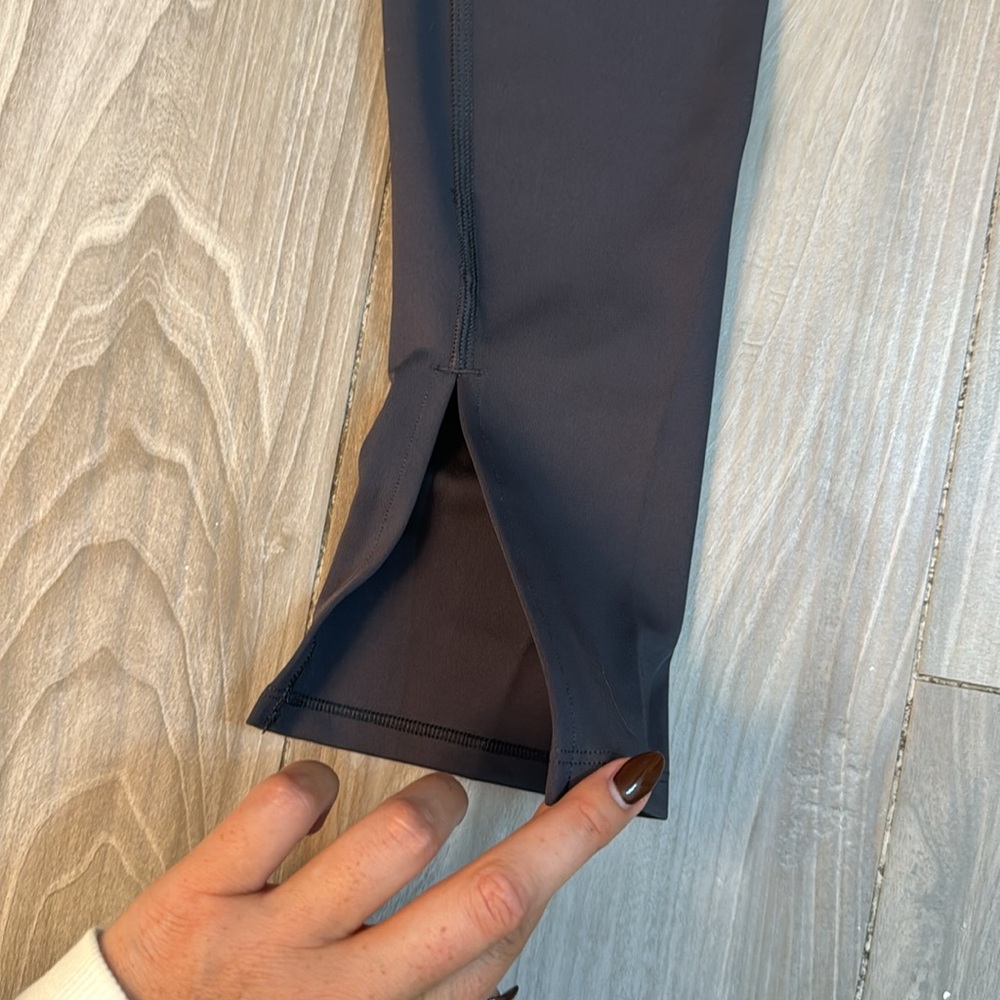 Alo Slit Leggings Size M - Picture 3 of 7